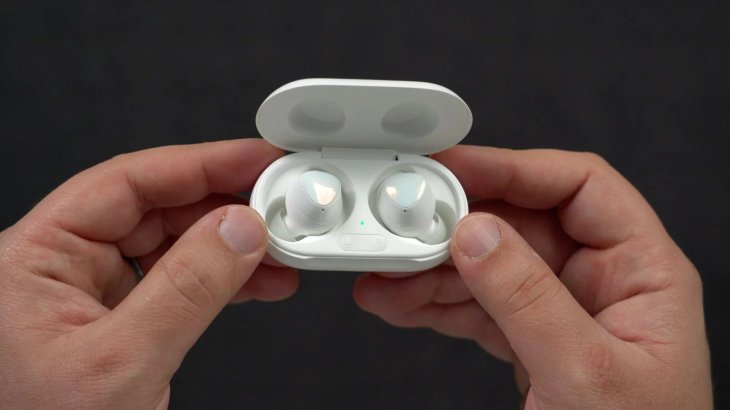 galaxy buds airpods