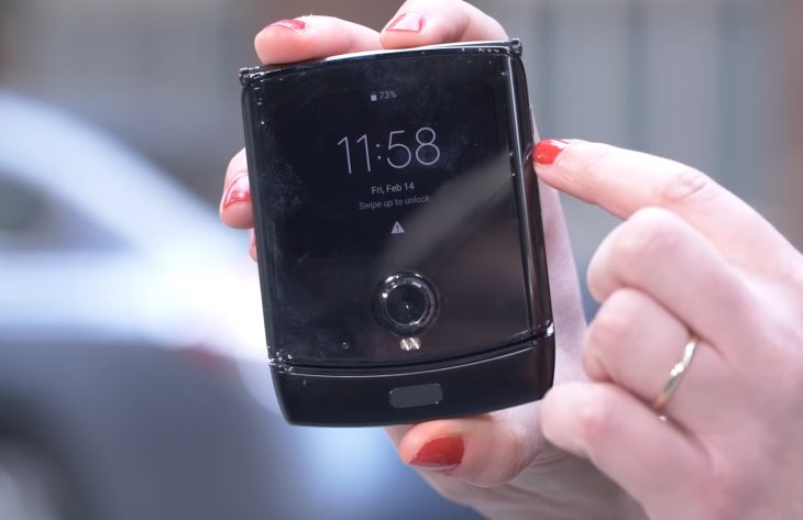 Motorola Razr Vs Samsung Galaxy Z Flip Drop Test 1