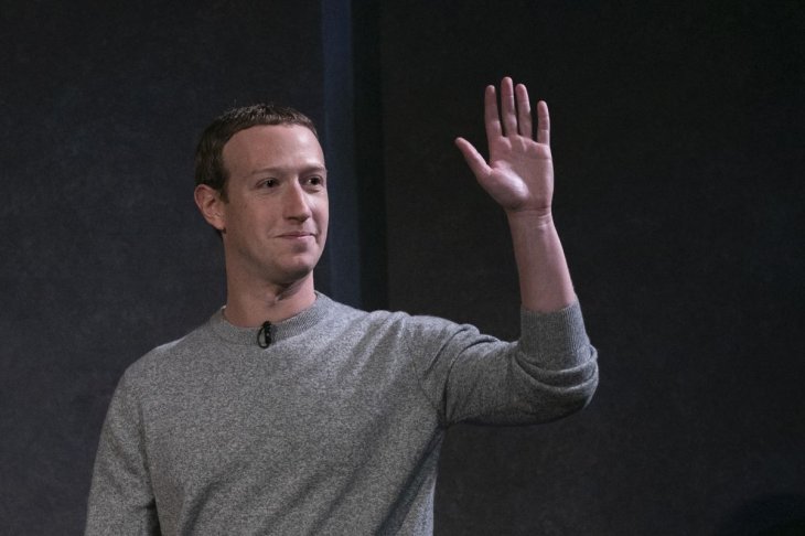 Mark Zuckerberg armpit 