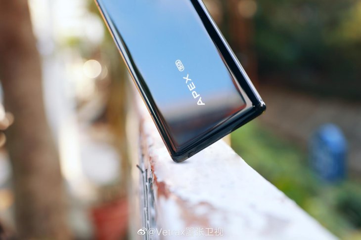 Vivo Apex 2020 Review 4