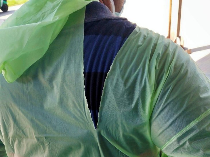 protective gear doctors india covid-19 raincoat