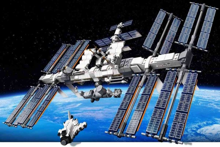 Why The ISS Needs A Regular Boost To Stay In Orbit But