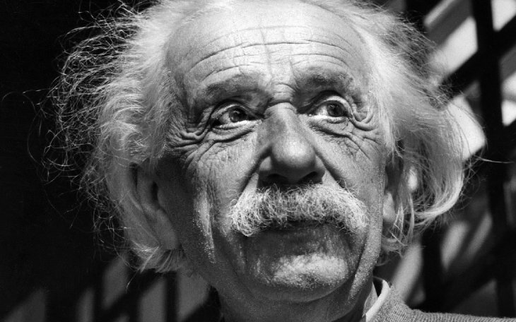 Einstein 3