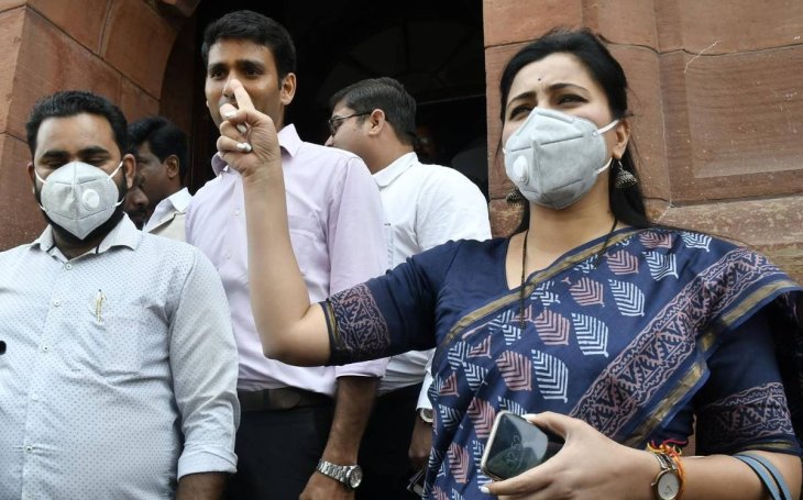 masks wearing public places India