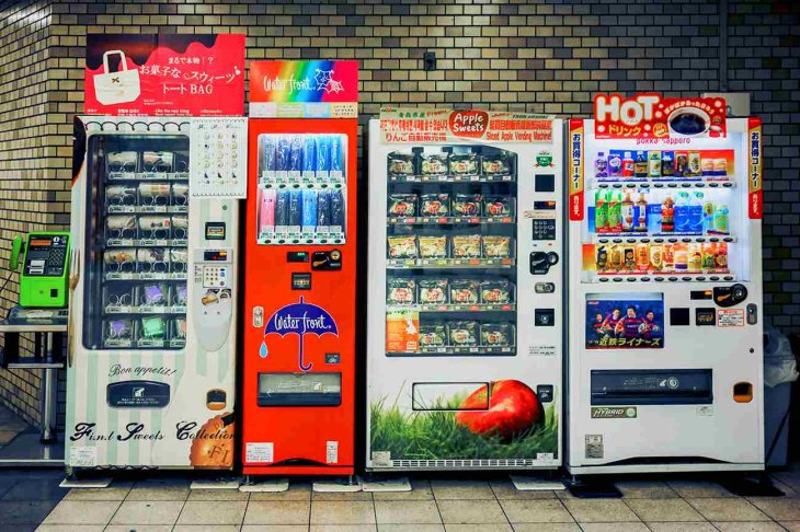 Fruit vending machine