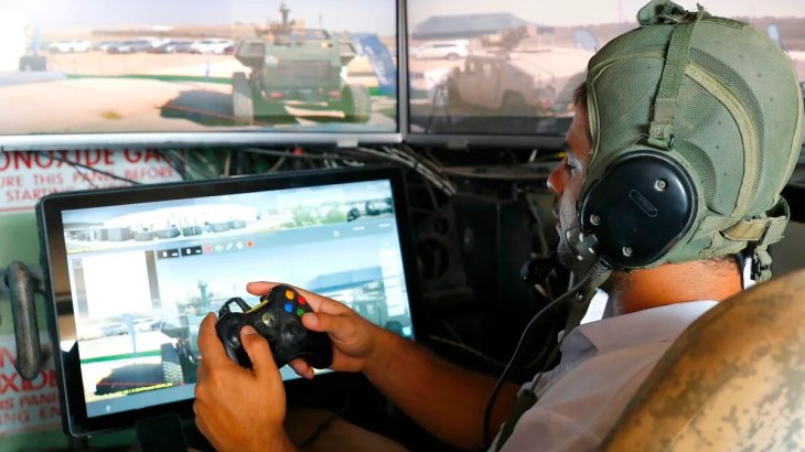 Israel xbox controller tank 1