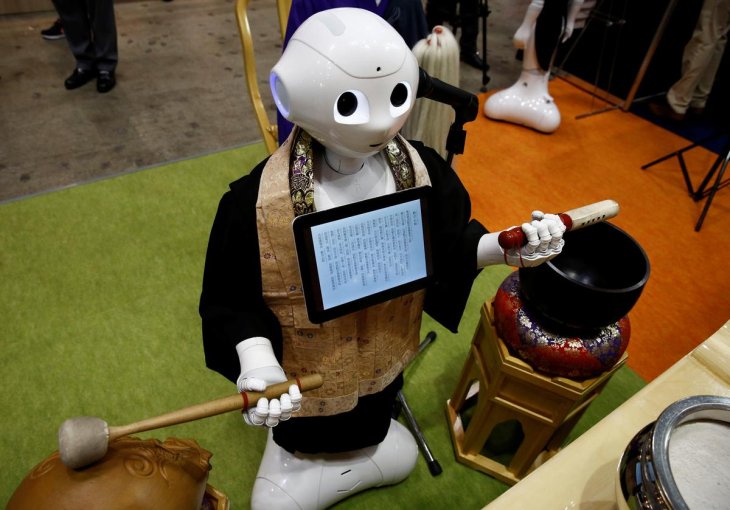 Pepper god robots Japan