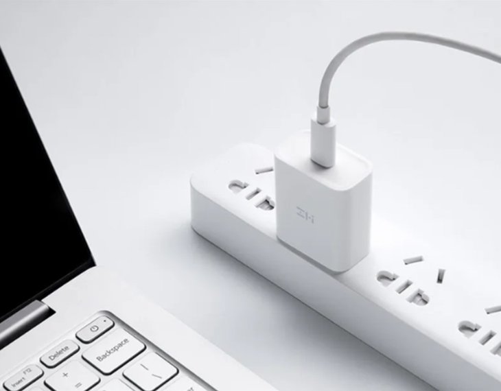 Xiaomi Tro   lls Apple, Launching Cheaper & Lighter Charger For iPhone 12