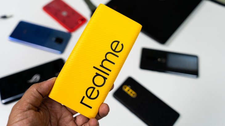 realme 30w dart charge power bank yellow