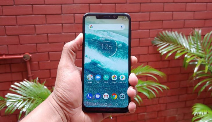 Motorola Moto One Power Review 1