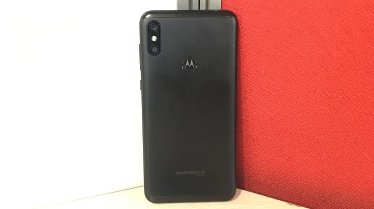 Motorola Moto One Power Review 4