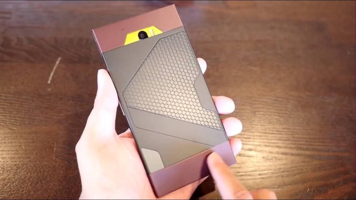 Cadenza phone