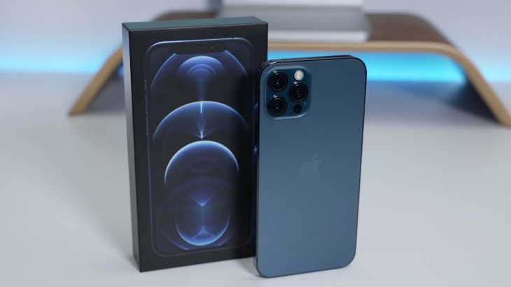 iPhone 12