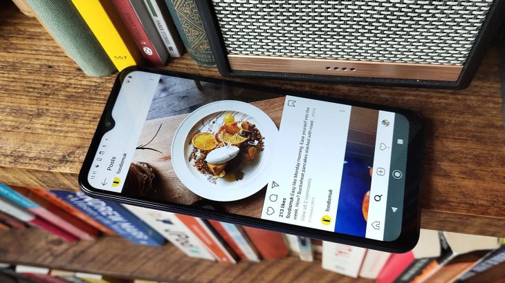 Moto G9 Review Display
