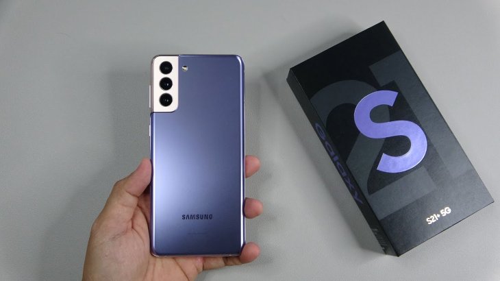 Samsung Galaxy S21 Plus look