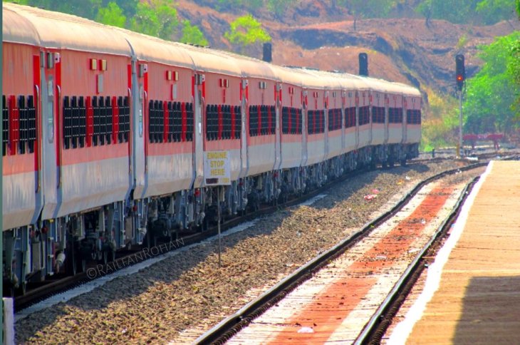 Mandovi Express