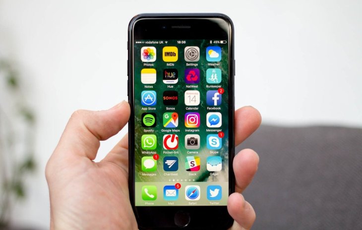 What Accessories Come With iPhone 7?