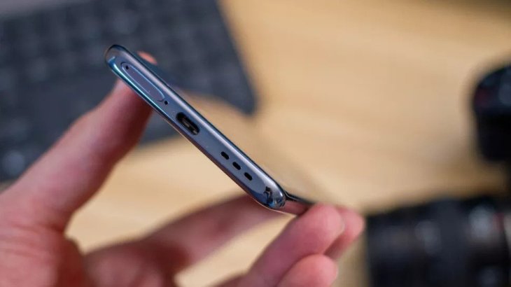 Oppo Find X2 bottom
