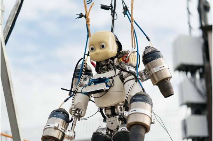 Flying Humanoid Robot 1